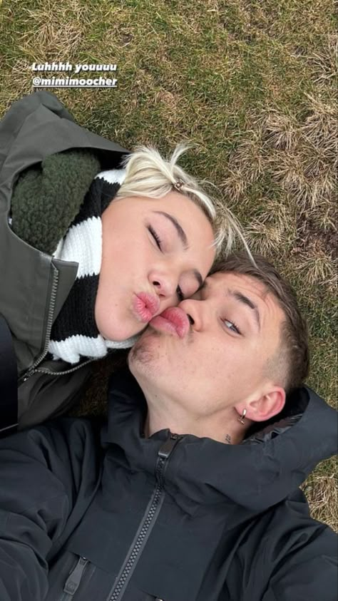 Mia Regan, Love Heart Emoji, Blonde Fringe, Three Year Anniversary, Couples Jokes, Romeo Beckham, Son Of David, With Girlfriend, David And Victoria Beckham