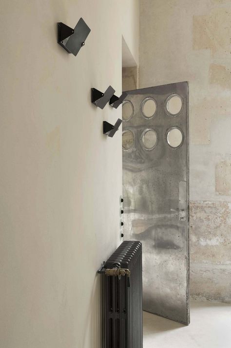 Black Mood, Doors And Hardware, Charlotte Perriand, Metal Door, Steel Doors, Architectural Design, Interior Inspo, 인테리어 디자인, Interior Details