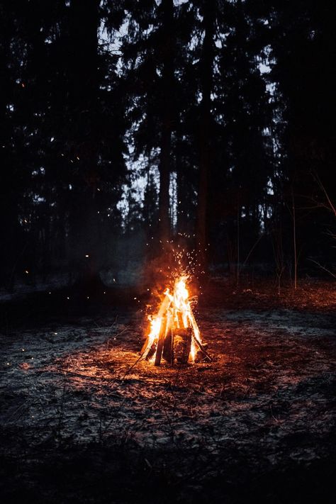 bonfire for beltane Winter Solstice Celebration, Raw Pictures, How To Use Lightroom, Solstice Celebration, Magia Das Ervas, Fire Image, Instagram Theme Feed, Outdoor Pictures, Raw Photo