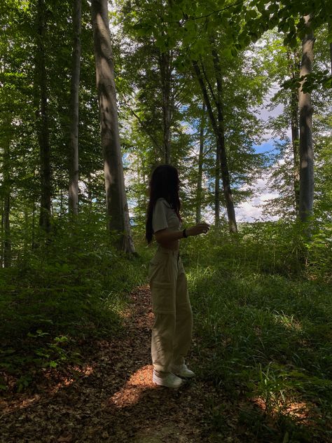 Nature Self Portrait, Mountain Girl Aesthetic, Nature Girl Aesthetic, Marketing Aesthetic, Black Hair Aesthetic, Forest Aesthetic, Aesthetic Forest, Nature Photoshoot, Mountain Girl