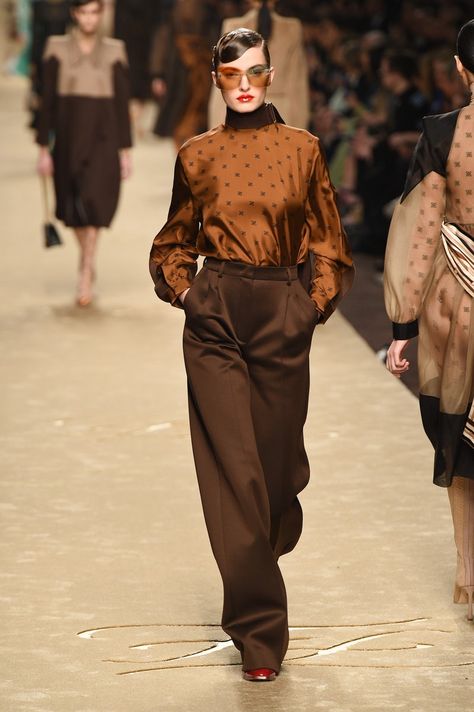 Fendi | Ready-to-Wear - Autumn 2019 | Look 37 Brown Fashion Aesthetic, Brown Aesthetic Fashion, Luxury Brown Pants, Brown Haute Couture, Luxury Fitted Brown Pants, Brown Monochrome Outfit, Brown Runway, Brown Runway Fashion, Runway Fashion Dresses