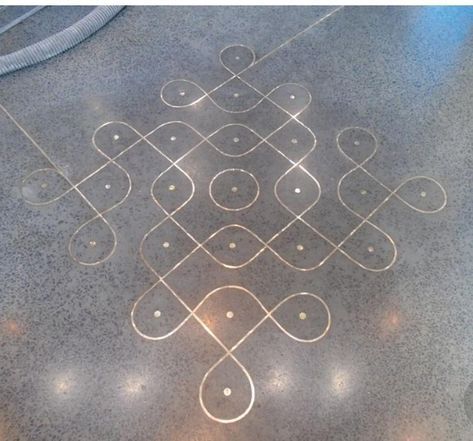 Floor Brass Inlay, Lobby Flooring, Sol Terrazzo, Marble Inlay Designs, Terrazzo Art, Lobby Boy, Inlay Flooring, Terrazzo Floors, House Roof Design