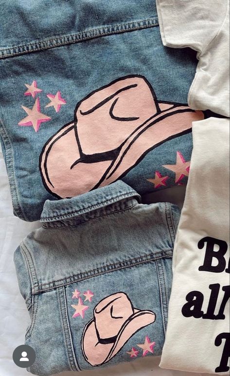 Diy Painted Denim, Cowgirl Jean Jacket, Stampede Outfit, Jean Jacket Design, Painted Jean Jacket, Jacket Designs, Custom Jean Jacket, Diy Denim Jacket, Cowgirl Jeans