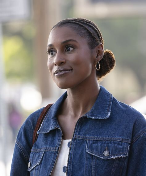 Issa Rae Insecure, Issa Rae Hairstyles, Work Updo, Issa Rae, 80s Hair, Natural Hair Community, Different Hairstyles, Best Tv Shows, Protective Styles