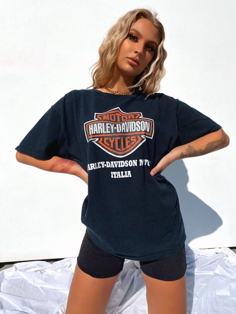 harley davidson tee Harley Tee Outfit, Harley Davidson T Shirt Outfit, Harley Davidson Tshirt Outfits, Harley Shirt Outfit, Harley Davidson Tee Outfit, Harley Davidson Shirt Outfit, Harley Davidson Outfits Woman, Computer Closet, Harley Davidson Outfit