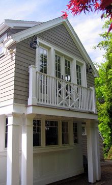 Front Balcony Design, Cape Cod House Exterior, Balcony Exterior, Juliette Balcony, French Balcony, Juliet Balcony, Balcony Design Ideas, Shingle Colors, Traditional Exterior