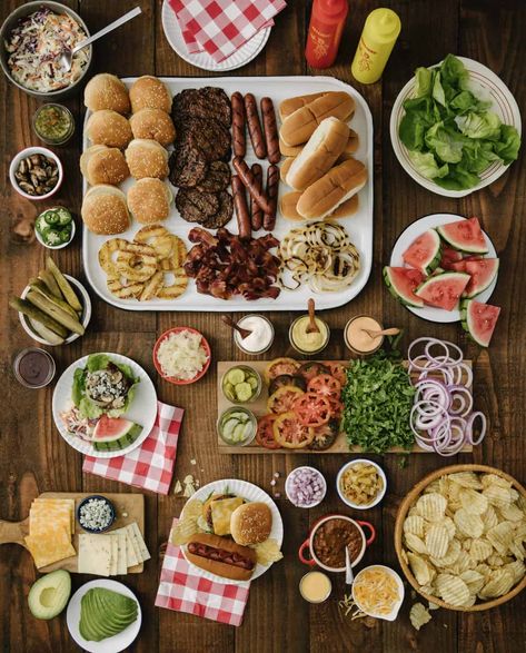 Grilled Burgers and Hot Dogs Spread by The BakerMama Burger Hot Dog Bar Party Ideas, Burger And Hotdogs Party Ideas, Burger Station Party, Burgers And Dogs Party, Burgers Party Ideas, Hamburger Hotdog Station, Burgers And Brats Party, Hot Dog Burger Bar, Hot Dog Platter