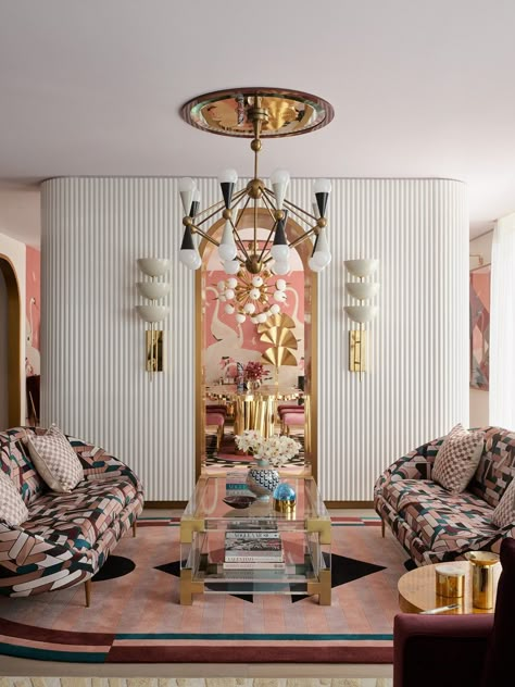 Pink Marble Wallpaper, Light Oak Floors, Maximalist Decor, Salou, Art Deco Interior, My New Room, Table Style, 인테리어 디자인, Penthouse