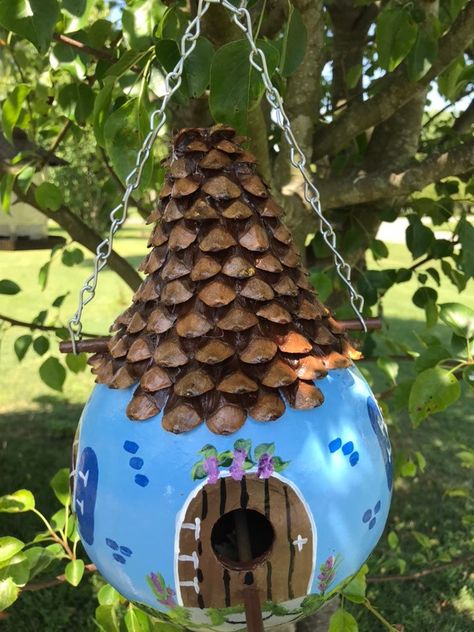 Landscape Timber Crafts, Gourd Projects, Gourds Diy, Gourd Painting, Birdhouse Gourds, Gourds Art, Gourd Birdhouses, Old English Cottage, Jay Blue