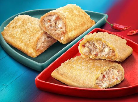 Tuna Pie Jollibee, Tuna Pie, Pie Flavors, Spicy Tuna, Pie Filling, Pie Crust, Cornbread, Pie, Favorite Recipes