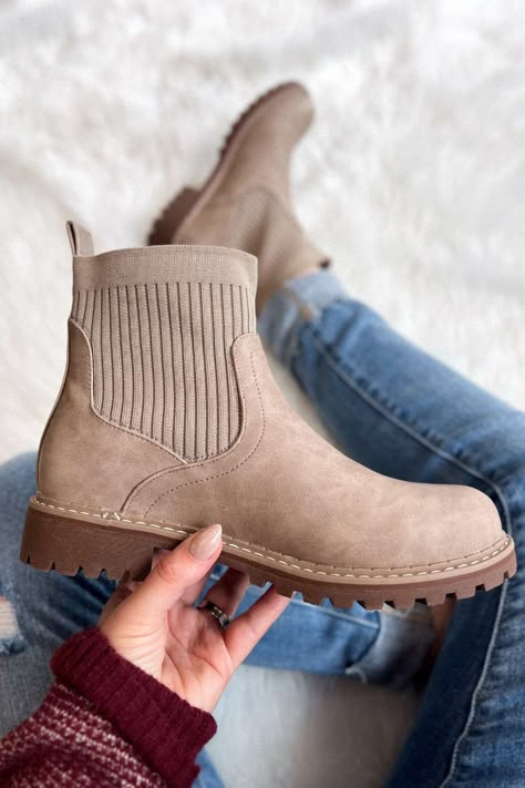 Corkys Cabin Fever Bootie Classy Casual Shoes Women, Comfortable Winter Shoes, How To Style Short Boots, Shoes For Winter Womens, Women’s Winter Shoes, Closed Toe Work Shoes, Winter Boots 2024, Women’s Boots, Womens Fall Shoes