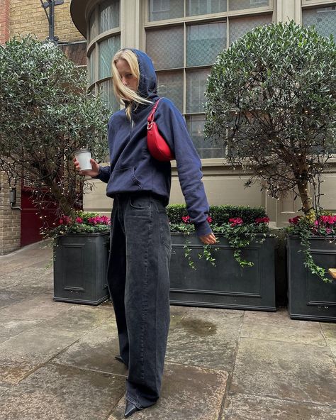 Maddie Demaine, Visual Perception, October 23, City Break, Denim Pant, Fashion Pants, Hoodie Fashion, Personal Style, Lookbook