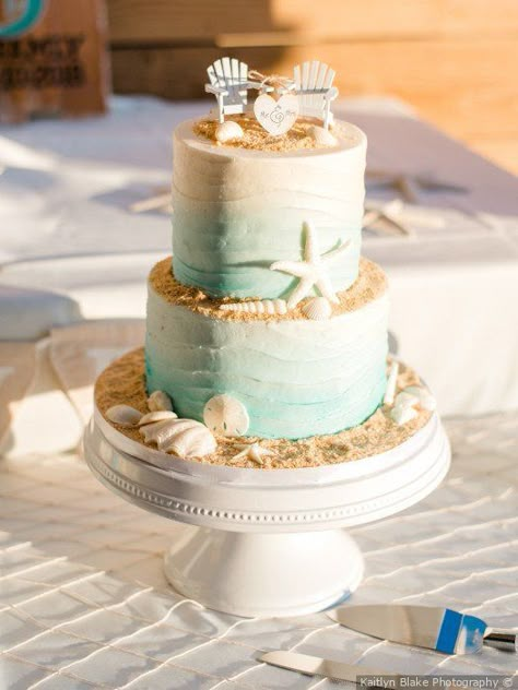 Wedding Cake Beach, Beach Wedding Cakes, Beach Theme Wedding Cakes, Beach Wedding Cake Toppers, Beach Themed Cakes, Beach Cake, Beach Wedding Decorations Reception, Beach Cakes, Beach Wedding Cake