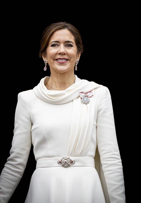 Danish King Frederik X Succeeds Queen Margrethe II Queen Mary Of Denmark, Coronation Outfit, Queen Of Denmark, Christiansborg Palace, Coronation Dress, Mary Donaldson, Mary Of Denmark, Royal Portraits, Queen Margrethe Ii