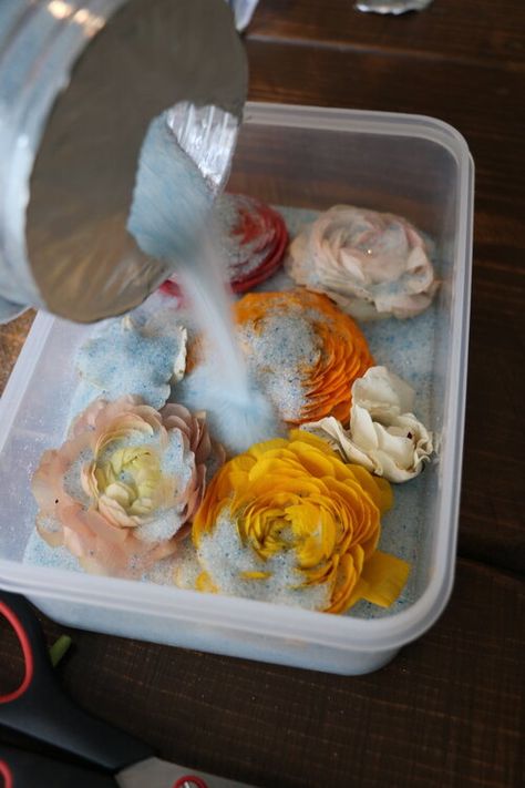 Flower Bouquet Preservation Diy, Bridal Bouquet Storage, How To Preserve A Boutineer, Wedding Bouquet Resin Diy, Wedding Flower After Wedding, Resin Bridal Bouquet Diy, Flower Pressing Ideas Wedding Bouquets, How To Preserve A Bridal Bouquet, Bride Bouquet Preservation