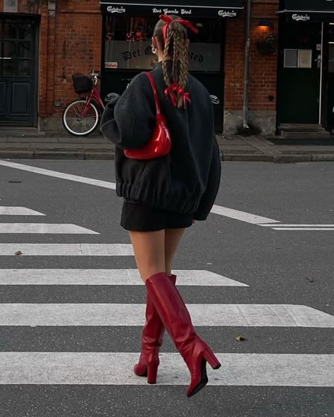 Hint Of Red Outfit, Red Boots, Looks Street Style, Valentines Outfits, Rainy Day Outfit, Red Outfit, Winter Fits, Casual Dinner Outfit, Cherry Red