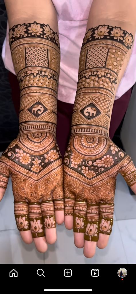 Sider Mehandi Design, Normal Bridal Mehndi Designs, Bridal Finger Mehndi Designs, Teej Special Mendhi Design Ideas, Teej Mehendi Design Back Side, Indowestern Mehendi Designs, Full Hand Back Mehndi Designs, Traditional Mehndi Design, Team Bride Mehendi Designs