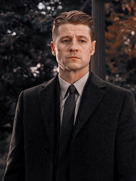 Jim Gordon Gotham, Ben Mckenzie Gotham, Benjamin Mckenzie, Whiskey Lullaby, Helena Bertinelli, Gotham Characters, James Gordon, Gotham Series, Ben Mckenzie