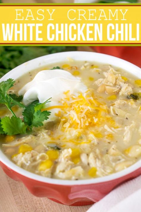 Chili With Corn, Creamy White Chili, White Chicken Chili Recipe Crockpot, Chicken And Peppers, White Chicken Chili Healthy, White Chicken Chili Slow Cooker, White Chicken Chili Recipe, Chicken Chili Crockpot, White Bean Chicken Chili