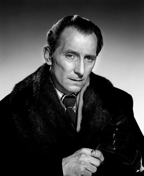 Seeker of Truth: "Peter Cushing: Horror’s Hero" Hammer Horror Films, Peter Cushing, Christopher Lee, Hammer Films, Horror Pictures, Vincent Price, Film Posters Vintage, The Gentleman, Horror Icons