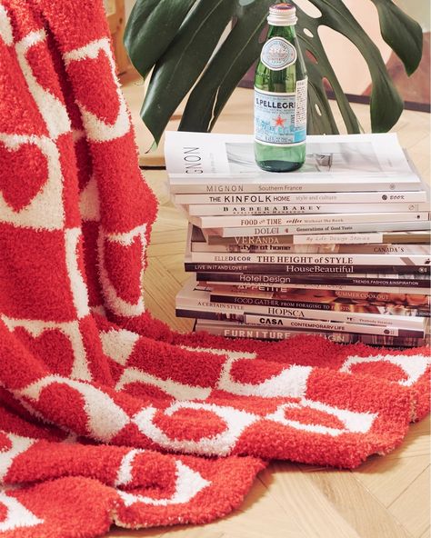 A throw blanket that becomes the key to your heart ❤ 🔑🔑 ❤ #throwblanket #magazines #homedecor #itsdecorszn #giftforher #red #yellow #blue #green #multi #colors #shop #online #checkers Heart Throw Blanket, Checkerboard Blanket, Blanket Dimensions, Fun Room, Painted Candlesticks, Door Table, Flower Rug, Unique Blankets, Wood Plate