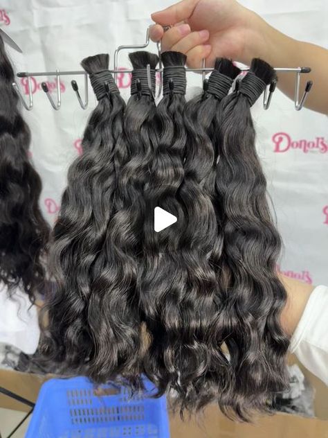 Raw hair manufacturer on Instagram: "𝐃𝐨𝐧𝐨𝐫𝐬𝐡𝐚𝐢𝐫 bulk 𝐡𝐚𝐢𝐫
Raw Cambodian Wavy hair bulk

💕Follow @donorshair for more
👉
We are Donors Hair Factory.
Real Factory Price for High Quality human hair.
Wholesale+Dropship+Retail available

Please don't DM here. Click the link in bio to contact us on
🛒 ❤️𝒘𝒘𝒘.𝒅𝒐𝒏𝒐𝒓𝒉𝒂𝒊𝒓𝒔.𝒄𝒐𝒎/
WhatsApp:+8617819628131

#love #ınstagood #fashion #photooftheday #photography #art #beautiful #nature #picoftheday #happy #follow #travel #humanhairwigsforblackwo
#blackhumahairextensions
#clipinsextensions #bundleswig
#waterwavebob
#wigshort #waterpixie #humanhairwignearme
#wigcapnearme #bodywave" Raw Hair, Wig Cap, Art Beautiful, Body Wave, Photography Art, Clip Ins, Wavy Hair, Human Hair Wigs, Click The Link