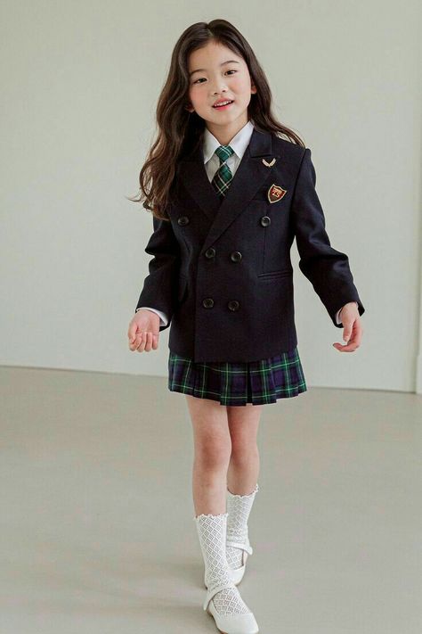 Korean Uniform School, Mom Daughter Outfits, Clueless Fashion, School Uniform Kids, School Uniform Outfits, Kids Uniforms, Model Outfit, Korean Babies, Girls Uniforms