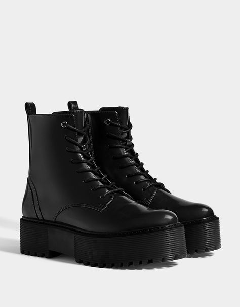 Boots & Ankle boots - SHOES - WOMEN - Bershka United States Bershka Clothes, Bershka Boots, Bershka Shoes, Platform Combat Boots, Shoes Chunky, Boots Platform, Black Platform Boots, Womens Shoes High Heels, Platform Ankle Boots