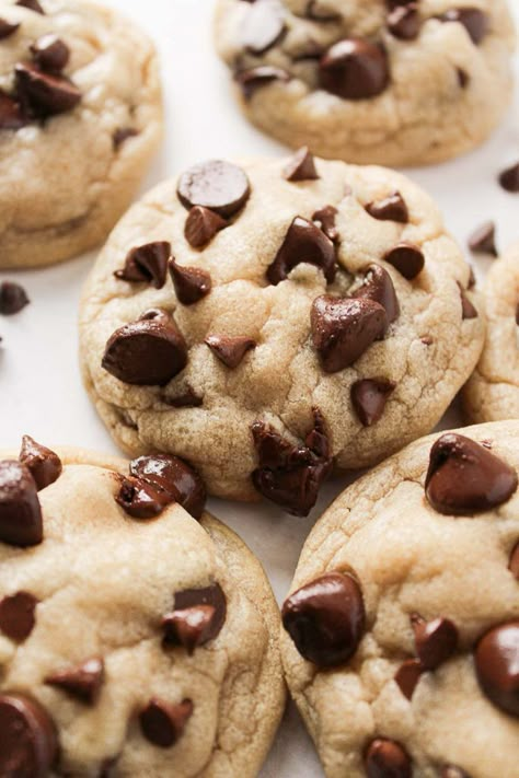 Crisco Chocolate Chip Cookies - Sweets by Elise Crisco Chocolate Chip Cookies, August Meal Plan, Crisco Cookies, Ultimate Chocolate Chip Cookies Recipe, Ultimate Chocolate Chip Cookies, Cookies 2023, Bakery Chocolate Chip Cookies, Crisco Recipes, Milk Chocolate Chip Cookies