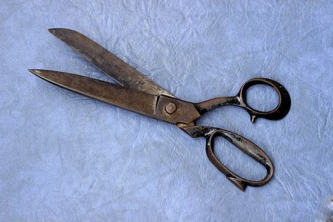 Scissors, Old, Sewing, On Peace, Work, Couture, Dress Tailor Scissors, Vintage Scissors, Ashley Brown, Woodworking Shop Projects, Wood Clothes, Sewing Scissors, Tattoo Cover-up, Beauty Tattoos, Unique Tattoos