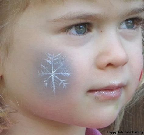 Paint Ideas Christmas, Snowflake Face Painting, Christmas Face Painting Easy, Painting Easy For Kids, Easy Face Paint Ideas, Easy Face Paint, Kids Face Painting, Fairy Face Paint, Fairy Face