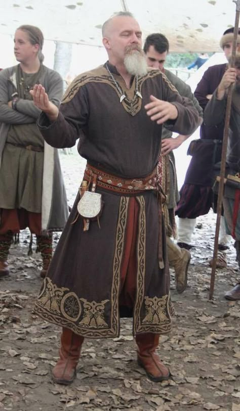 Viking male outfit- I like the split front tunic with trousers underneath Trending Male Outfits, Traditional Scandinavian Clothing Men, Sca Viking Garb Men, Viking Formal Wear, Irish Traditional Clothing Male, Viking Inspired Outfit Men, Men’s Medieval Clothing, Turkish Mens Fashion, Viking Tunic Mens