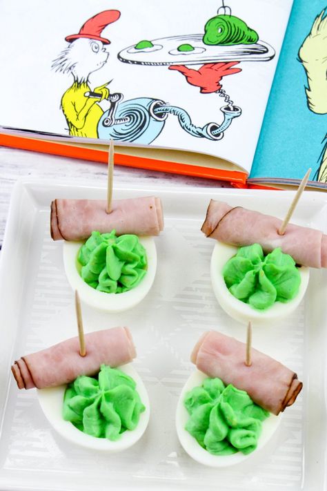 Dr Seuss Food, Seuss Snacks, Dr Seuss Snacks, Dr Seuss Birthday Party Ideas, Dr Suess Birthday, Party Food Kids, Dr Seuss Party Ideas, Ham Breakfast, Avocado Deviled Eggs