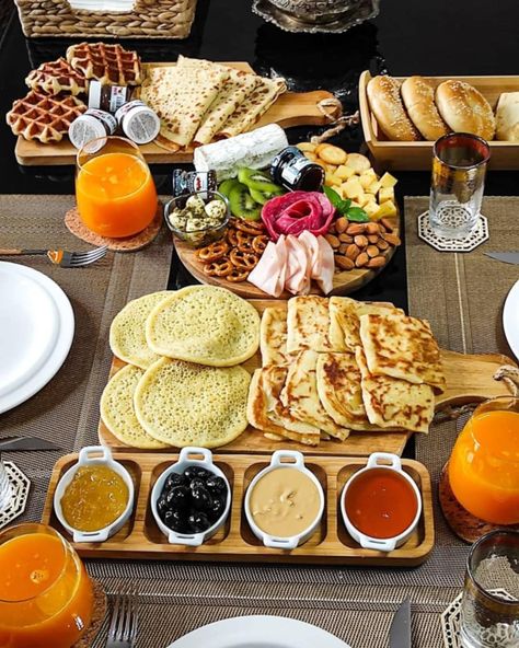 Morocco Breakfast, Arabic Breakfast, Moroccan Breakfast, Catering Ideas Food, Tasty Recipes Videos, Moroccan Food, Food Displays, Food Presentation, Food Obsession