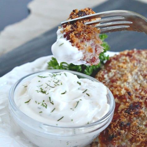 Dill Aioli Recipe, Aioli Mayo, Fry Dip, Recipes With Garlic, Dill Aioli, Recipe Apps, Garlic Aioli Recipe, Healthy Salad Dressings, Holiday Dips