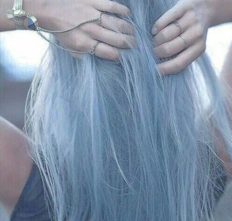 ♥ Blue Skinned Character, Light Blue Hair Aesthetic, Pale Blue Hair, Light Blue Character Aesthetic, Blue Hair Aesthetic Faceless, Aquamarine Hair Aesthetic, Blue Haircolor Aesthetic, Pale Blue Hair Aesthetic, Ice Blue Hair