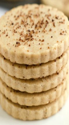 Cinnamon Shortbread, Pumpkin Bread Easy, Turbinado Sugar, Shortbread Cookie Recipe, Cinnamon Cookies, Shortbread Recipes, Low Fodmap Recipes, Fodmap Recipes, Pumpkin Bread