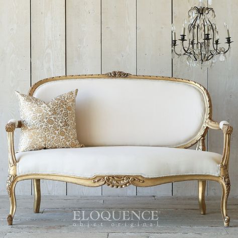 Stunning 1930 Louis XVI Gilt Vintage Settee Eloquence Furniture, Classic Furniture Living Room, Vintage Settee, French Sofa, Classical Furniture, Sofa Set Designs, Living Room Design Decor, Classic Sofa, Vintage Sofa