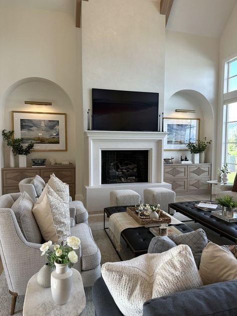 Homey House Interior Living Room, Dream Family Home Aesthetic, Grey Sectional Living Room Ideas Modern, Arches Next To Fireplace, Living Room Inspiration High Ceiling, My Dream Living Room, Interior Designs For Living Room, Family Room Bloxburg, House Inspiration Interior Living Rooms