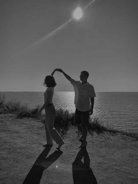 Adrit Roy, Aesthetic Couple Pictures, Fall Background Wallpaper, Indie Dark, Pictures Couples, Instagram Picture Quotes, Love Wallpaper Backgrounds, Aesthetic Couple, Shadow Photos