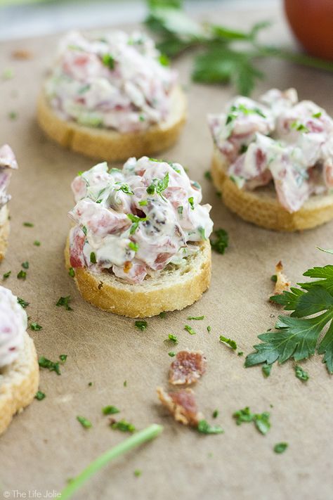 Dish To Pass Ideas, Bruschetta Recept, Horderves Appetizers, Crostini Appetizers, Fingerfood Party, Bruschetta Recipe, Cold Appetizers, Tea Sandwiches, Snacks Für Party