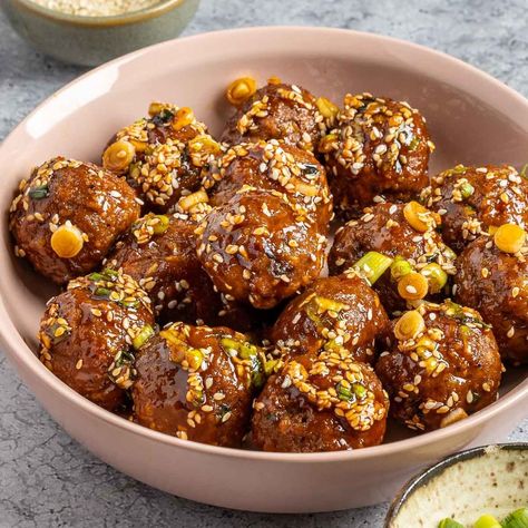 Korean Meatballs Asian Meatballs Recipe, Meatball Recipes Beef, Dumpling Meatballs, Asian Meatball Recipes, Filipino Food Party, Meatballs In Sauce, Korean Meatballs, Chinese Meals, Asian Meatballs