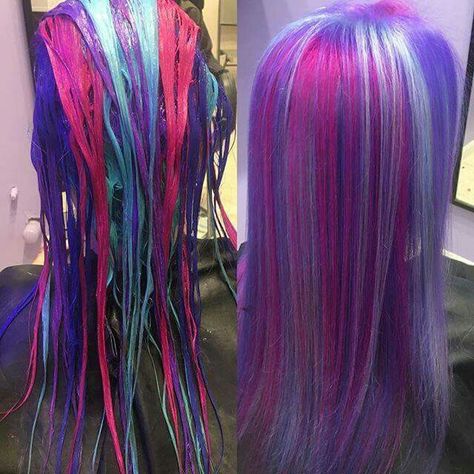 Colorful Hair With Dark Roots, Spectra Hair Dye, Scene Hair Color Ideas, Pink Hair Grunge, Cool Hair Dye, Blue And Black Braids, Black Braids Hairstyles, Short Bleached Hair, Hair Color Inspiration