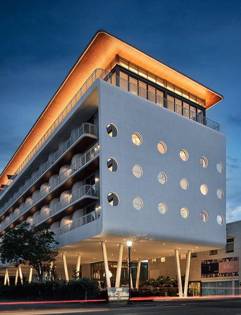 Miami Modern Architecture, Miami Rooftop, Coconut Grove Miami, Miami Hotel, Miami Modern, Architecture Board, Architecture Landscape, Tree Canopy, Coconut Grove