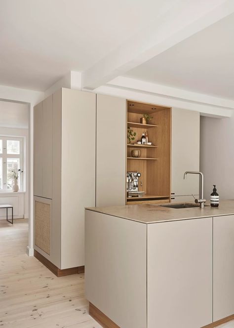 A warm, minimalist kitchen from Nicolaj Bo | These Four Walls Warm Minimalist Kitchen, Danish Kitchen, Wood Floor Kitchen, Kitchen Mood Board, Tall Windows, Studio Kitchen, Minimalist Interior Design, Built In Bench, Kitchen Projects