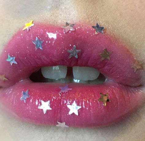 Star Lips, Funky Makeup, Flot Makeup, Glitter Lip Gloss, Fenty Beauty, Pretty Makeup, Cute Makeup, Aesthetic Makeup, Pink Glitter