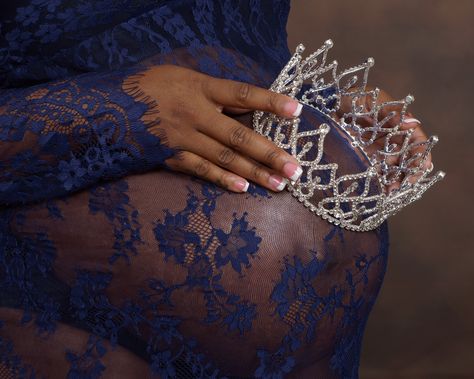 King And Queen Maternity Shoot, Royal Maternity Shoot, Royal Maternity Photoshoot, Princess Maternity Shoot, Crown Maternity Shoot, Black Women Maternity Shoot, Pregnant Photoshoot, Pregnant Life, Daughter Fashion