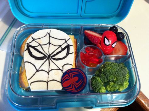 Kids Lunch, Broccoli, Kids Meals, Makeup Inspiration, Spiderman, Sandwiches