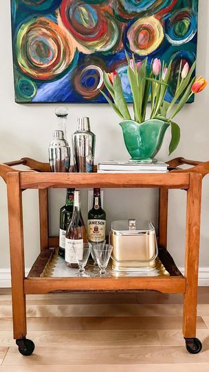 8.2K views · 27 reactions | I picked up this mid century bar cart on @facebookmarketplace last week for a steal! I had been wanting a bar cart for a while and when this came up I jumped on it. You cannot wait on marketplace finds! Everything on the bar cart is thrifted and vintage and it really helps to pull off that mid century vibe. Have you ever gotten a great find on @facebookmarketplace? Let me know! It’s such a great place to shop for unique second hand items for your home 🤎 / \ / #midcenturymodern #midcentury #midcenturyfurniture #midcenturybarcart #barcart #barcartstyling #showmeyourstyled #howihome #modernbohemian #thrifted #thriftedhome #itsprobablythrifted #modernvintage #vintagehome #collectedhome #curatedhome #mccoy #showemyourstyled #hunkerhome #upcycle #upcycled #cottagesa Thrifted Home, Bar Cart Styling, Mid Century Bar, I Pick, Modern Bohemian, Pull Off, Mid Century Furniture, A Bar, Bar Cart