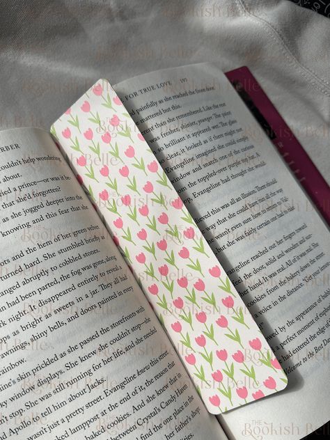 The perfect floral bookmark to match your bookworm sweatshirt and tote!  ✨2x8 dimensions  ✨ Made from thick, durable material ✨Soft matte finish Sold separately or in a group of 4 with the other floral bookmarks for a discounted price! Scrapbook Bookmarks, Cute Bookmarks Handmade, Cute Bookmark Ideas, Tulip Bookmark, Books Marks, Matching Bookmarks, Bookworm Sweatshirt, Floral Bookmarks, Bookmarks Diy